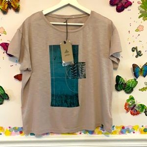 Prana❣️T-shirt🌺🦋❤️Great quality❣️nice& so…